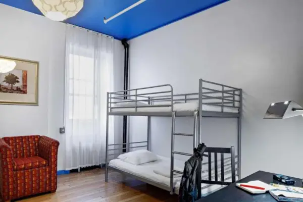 Central Park West Hostel 6
