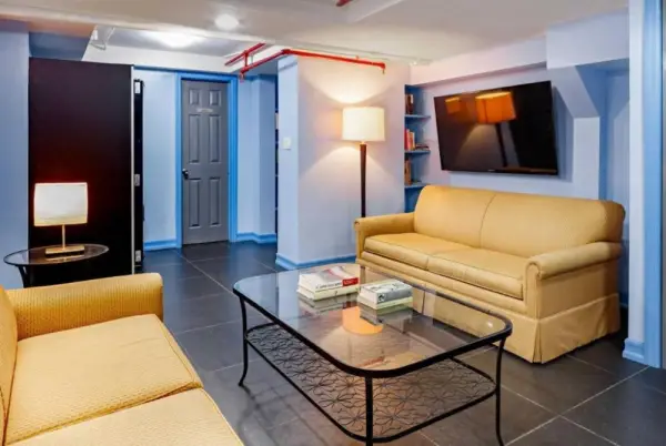 Central Park West Hostel 4